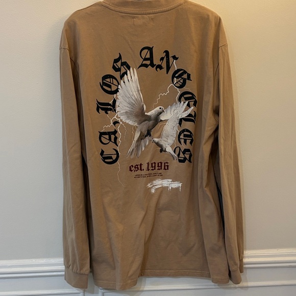 Absent - Picture 4 of 4